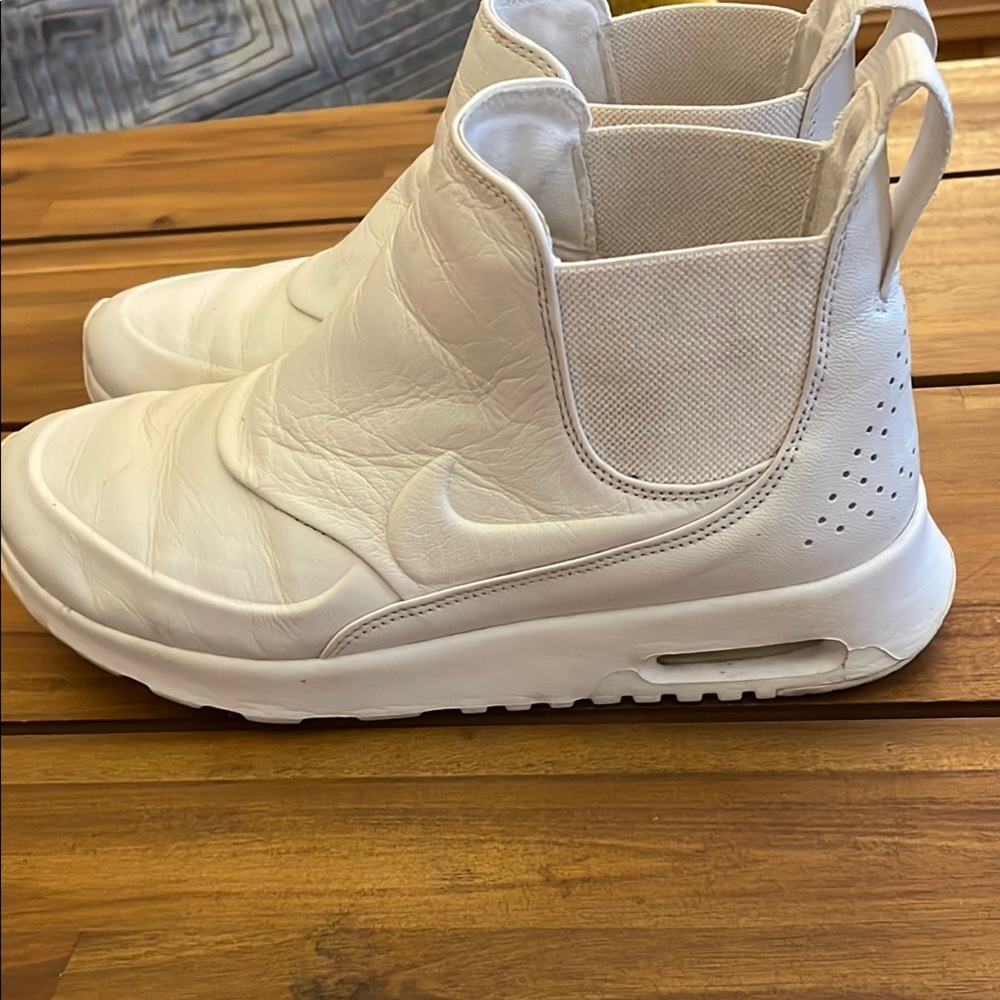 White Nike High-Top Sneakers Women’s 7.5 Leather